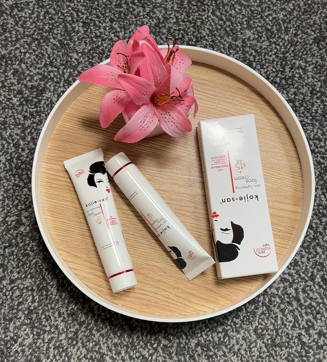 Kojie San skin lightening face cream with spf 15